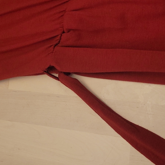 EUC YIDARTON Dark Red Short Sleeve Faux Wrap Dress - Picture 11 of 14